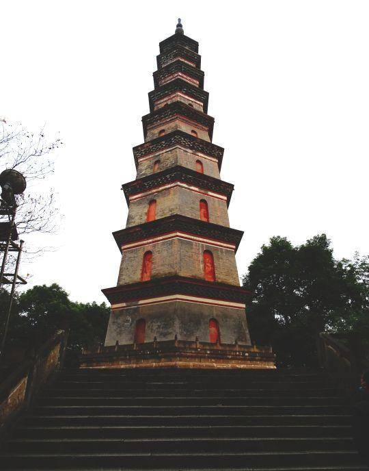 蓦然回首的惊喜(游绵阳南山公园)_什么_烈士_古塔