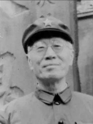 1948年初春,李天佑与万毅率3个纵队刚刚解放四平城,紧接着5纵要成立