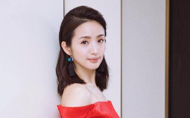 37岁林依晨罕亮相,全新发型呆萌似金龟子,肤色暗沉法令纹超明显_网友