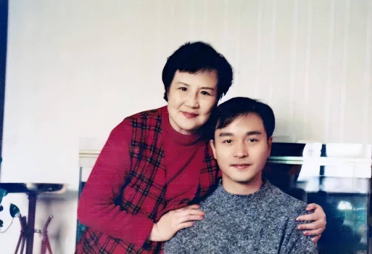 家张曼玲去世,她是张国荣的老师,与林青霞是好友_张曼菱_电影_丈夫