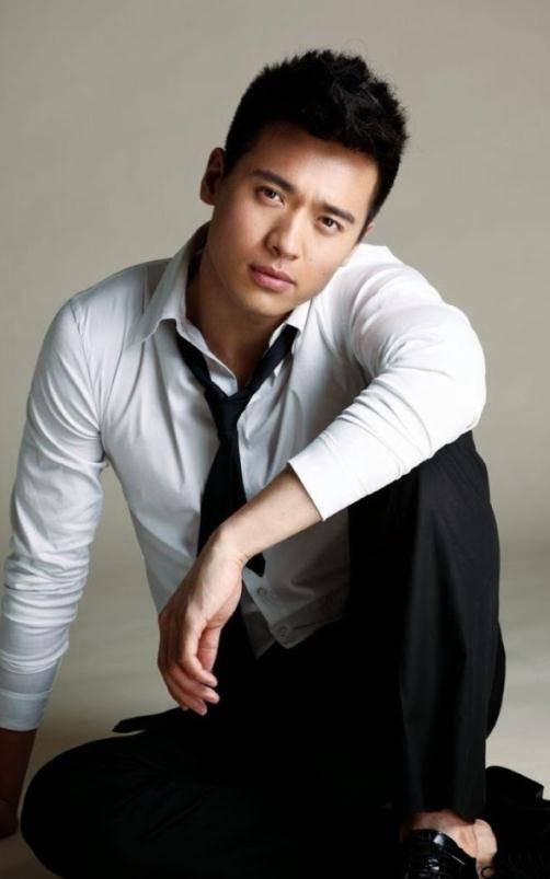 高云翔,终于为自己的"一夜风流"付出了代价_董璇_因为_女神