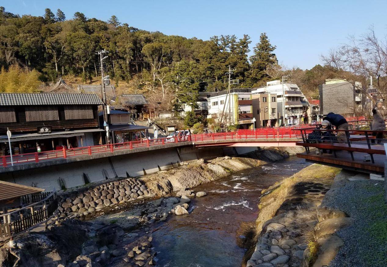 地址:静岡県熱海市伊豆山708-1交通:从jr热海站乘坐巴士7分钟到井山