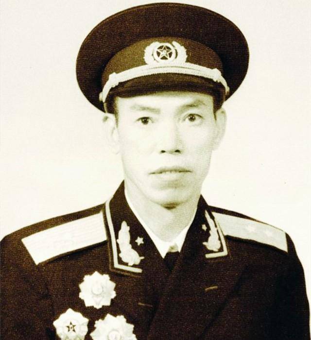 梁兴初_梁必业_杨得志