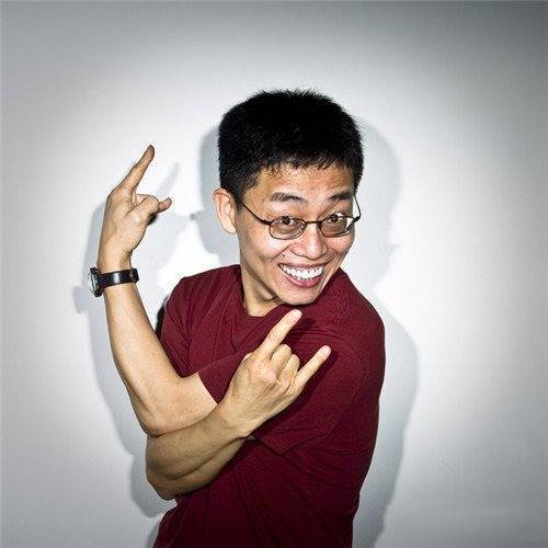 当着副总统面调侃的黄西,放弃国外大好前途,回国却"水土不服"_华人