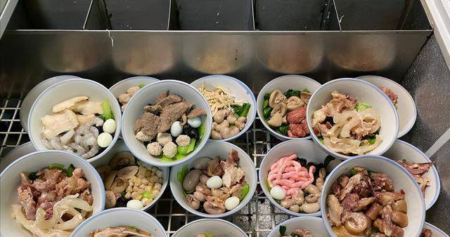 安徽这家"天价面",因老板女儿而走红,蚌埠人经常来一睹芳容_食材_牛筋