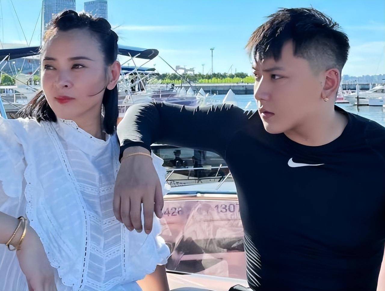 崔晋否认因叛逆被送《变形计》,感谢李勒优出现,成为彼此的幸运_晋妈