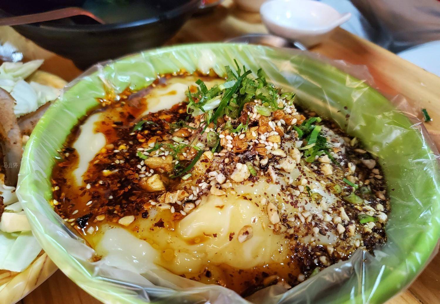 到了云南芒市旅行,没吃过这5个小吃的游客,或许只能算是过客_奶茶