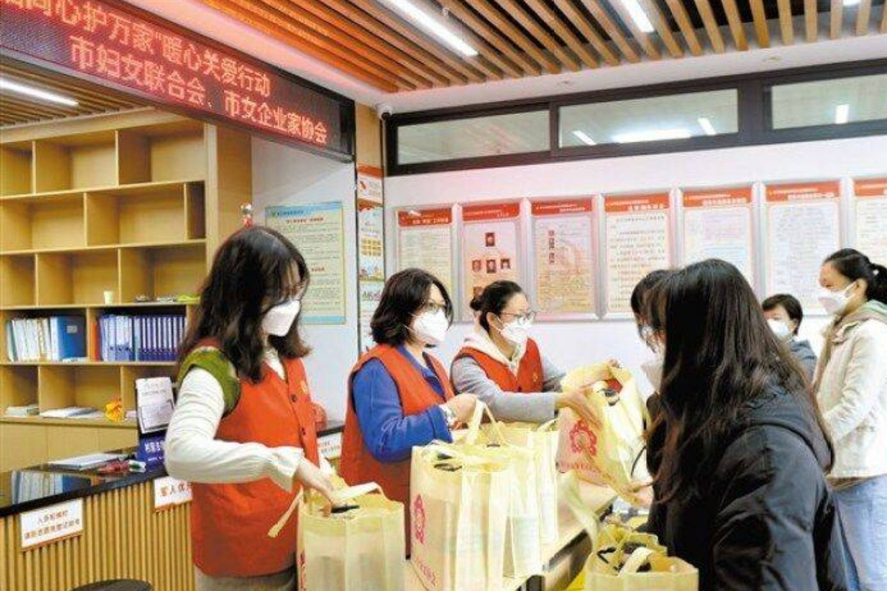 汕头市妇联开展“巾帼同心护万家”暖心行动 帮扶更有力度 关爱更有温度_家庭_活动_爱心