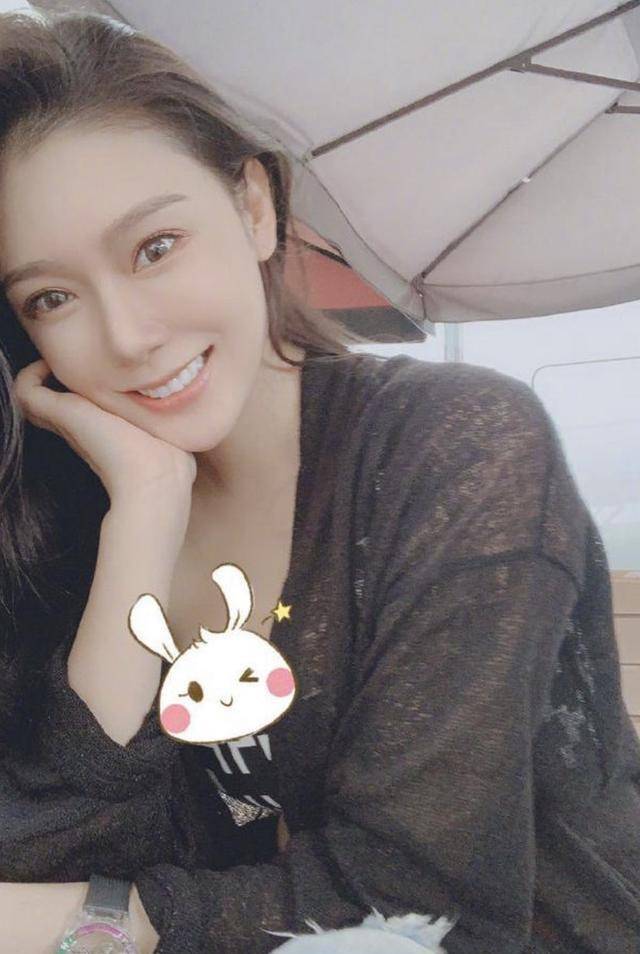 林丹出轨事件女主角疑似发文蹭热度,她是真的无辜的吗?