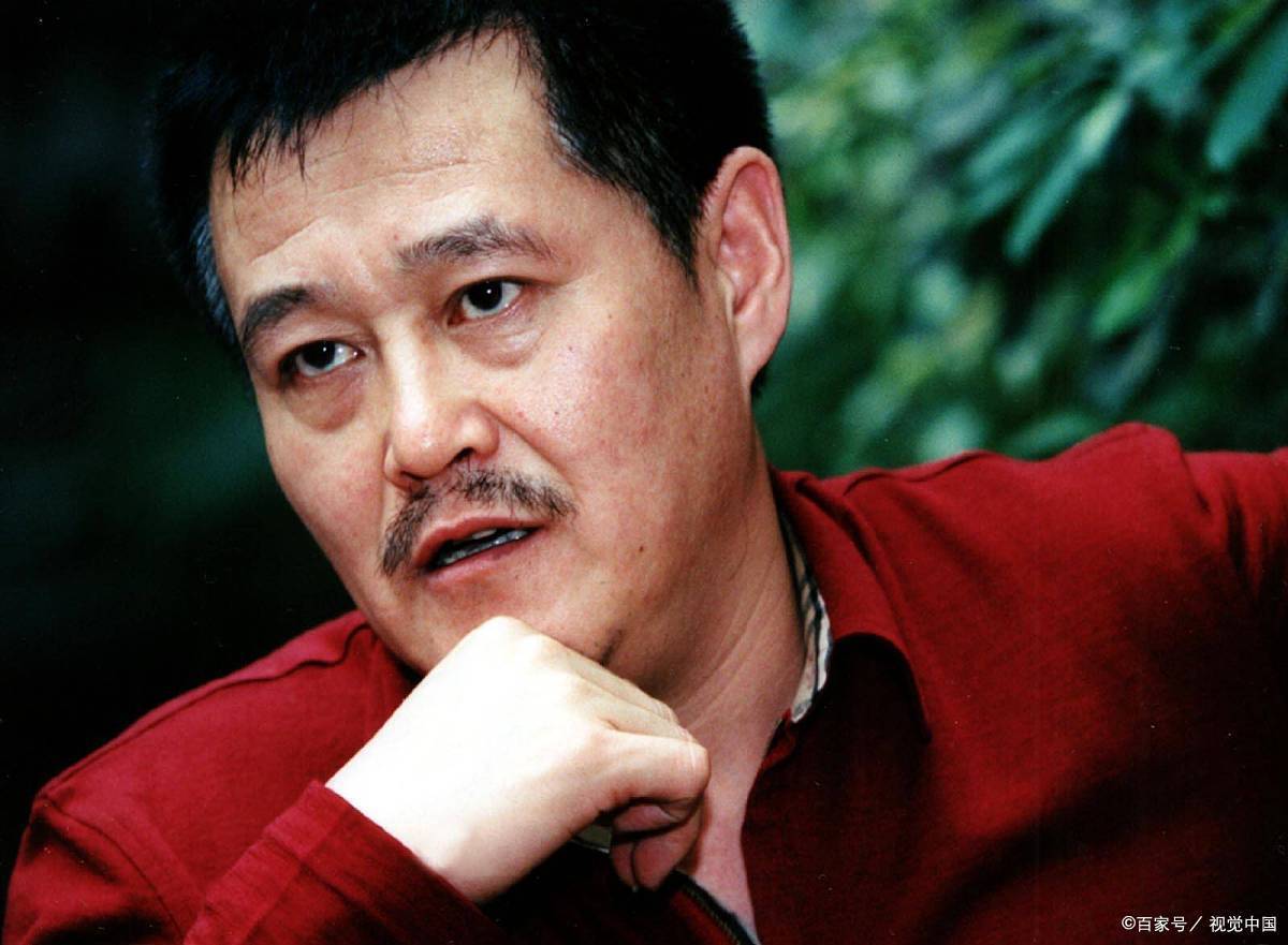 铁岭为赵本山立雕像?如今很少人打理,网友问:凭啥给他立雕像?