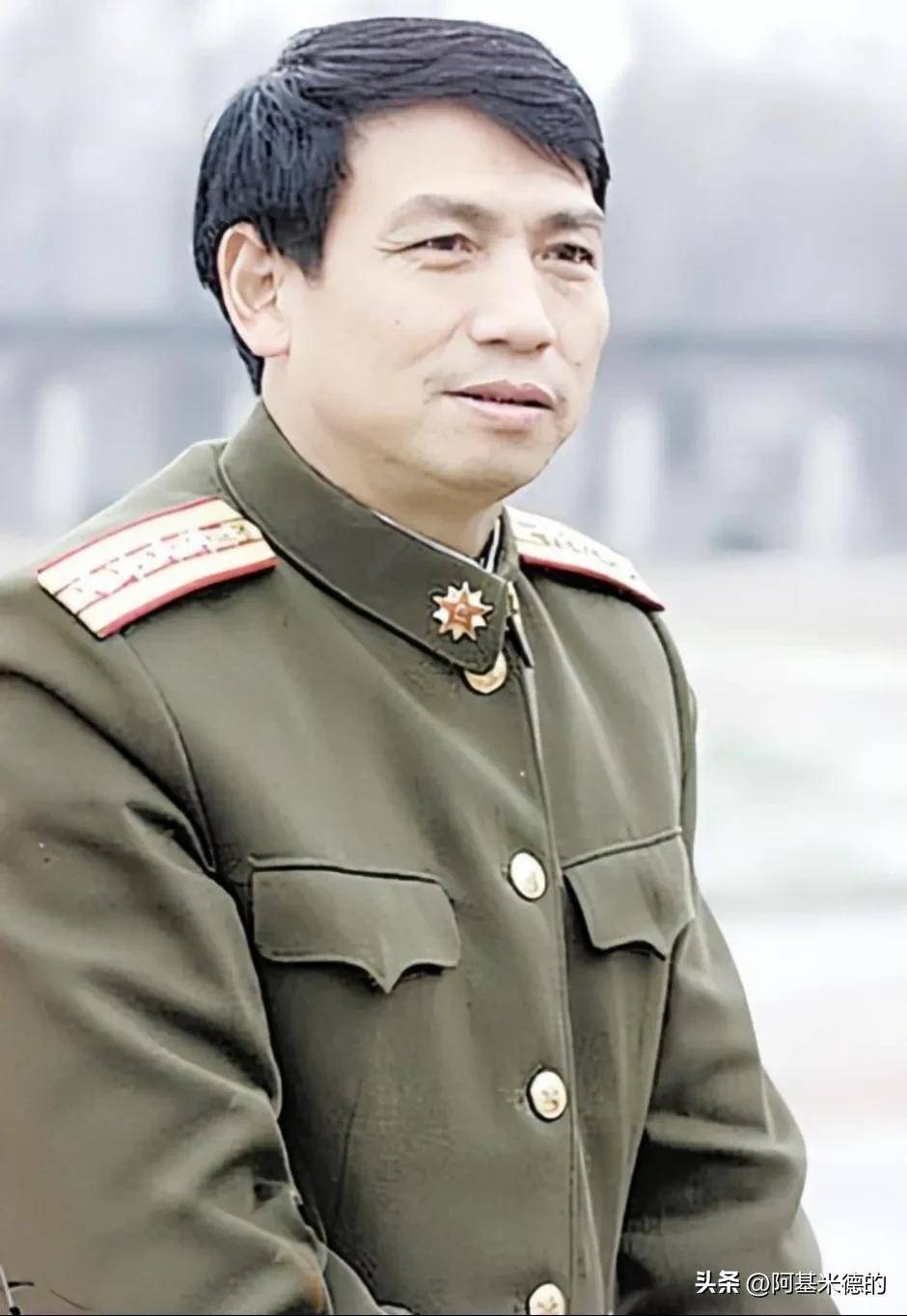 曾扑出球王贝利单刀,还是国际足联认可的伟大门将_李富胜_中国足球队