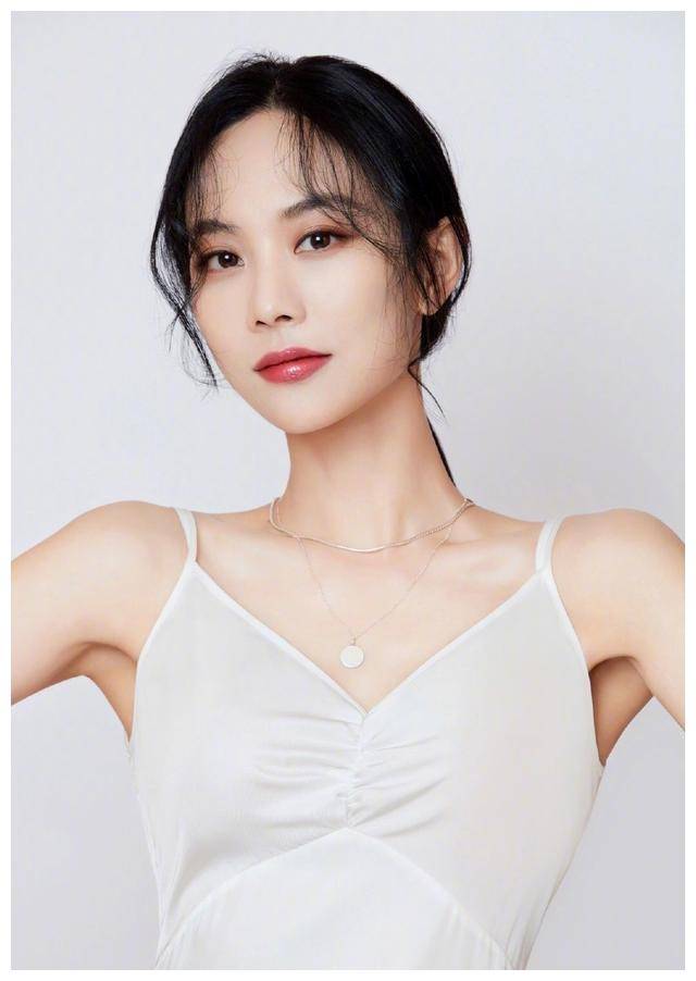 王霏霏翻红,身价上涨,不忘和孙坚给cp粉狂发糖,这波营销可以_节目