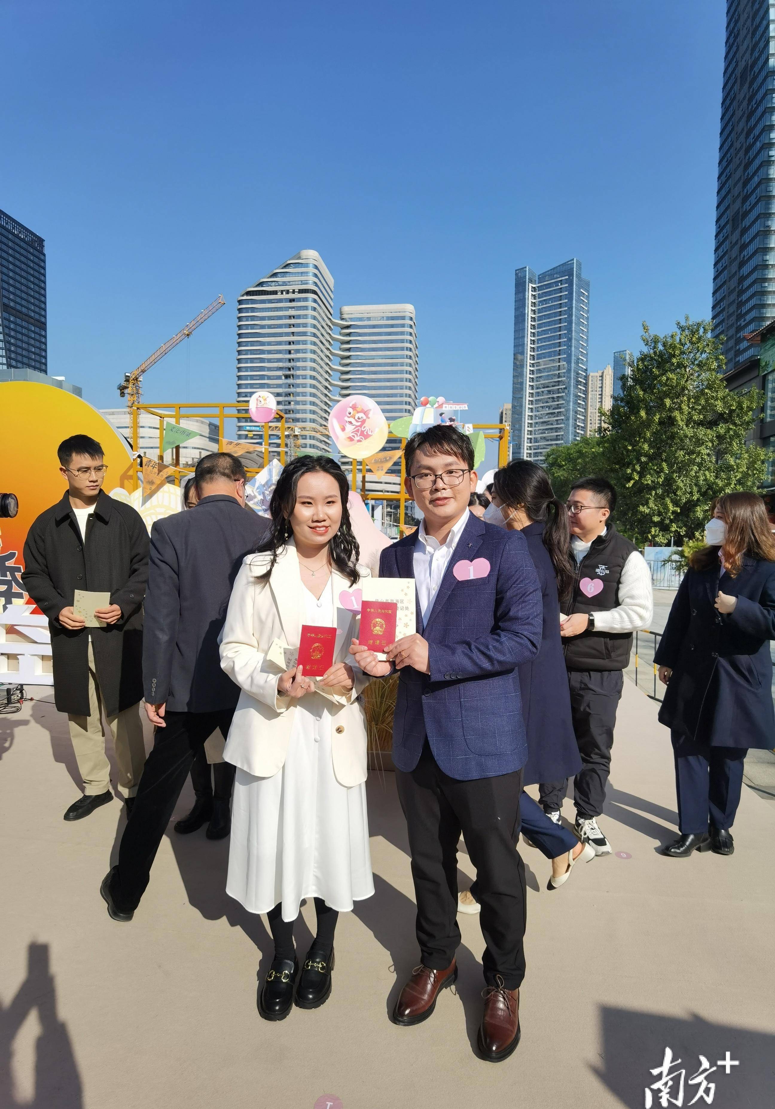 喜上加喜 南海婚姻登记处新址启用 首次集体颁证仪式圆满举行 新人 李慧君 特色