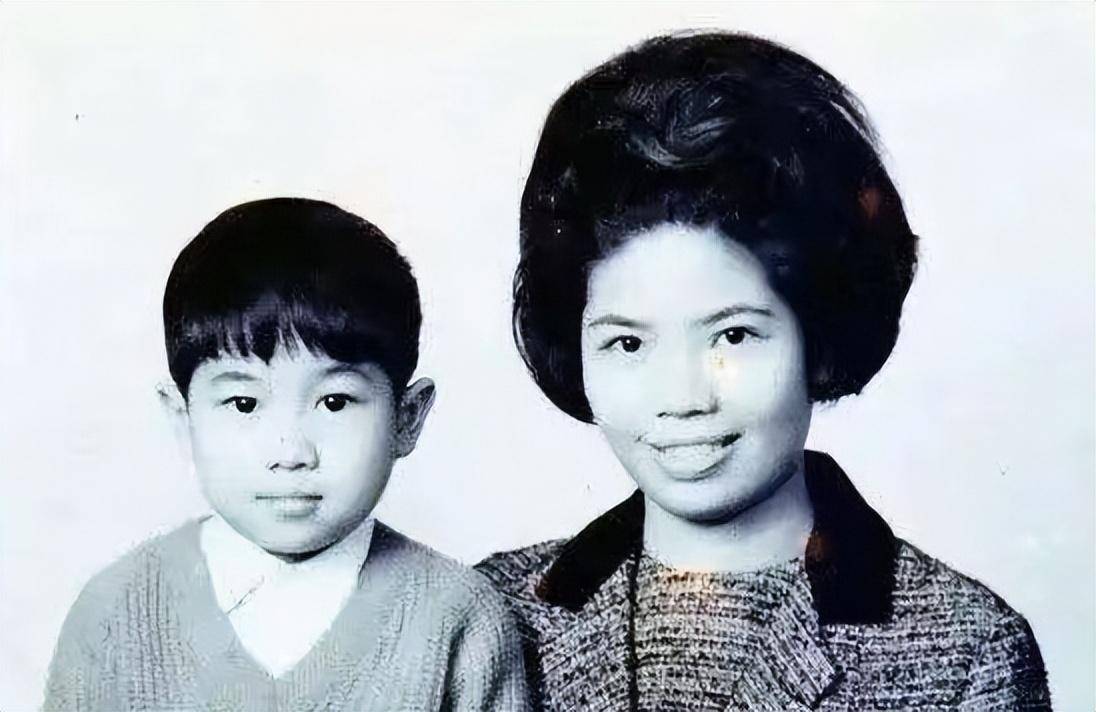 陈百强母亲肺癌病逝于内地医院,享年85岁,身边只有干女儿跟保姆_姚锡