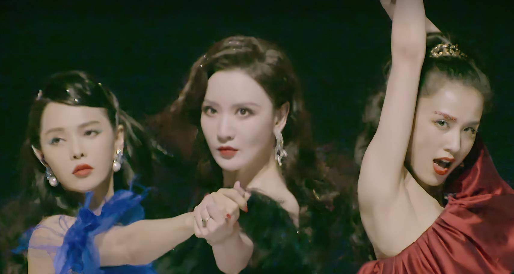 浪姐二次公演,姐姐们各展绝技,张萌惊艳海豚音!_黄圣依_表演_伊能静