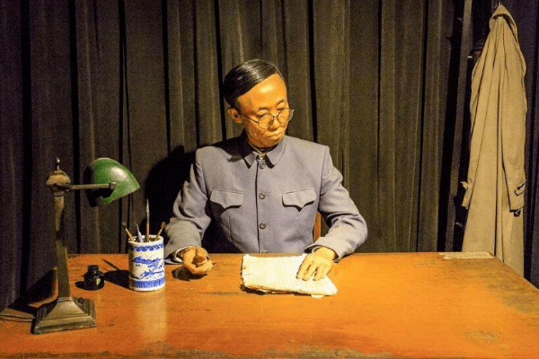 溥仪上户口成难事,家庭住址派出所不敢写,最后是如何解决的?_生活_紫