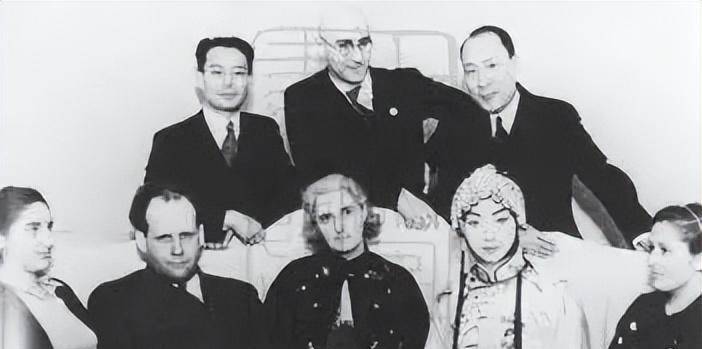 独立女性王宝钏,竟然被喷"恋爱脑"_薛平贵_京剧_时代