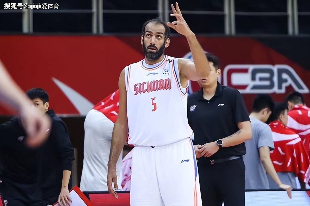 易建联祝福哈达迪:22年对位的老朋友,愿早日康复_老将_赛场_球迷