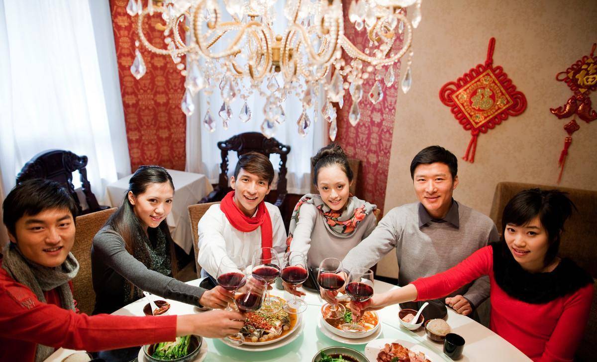 亲戚间的相处原则:互相帮助可以有,利益合作要三思_关系_一家人_感情