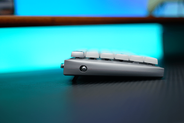 开箱体验杜伽Hi Keys，一把与众不同的潮流键盘，有颜值有手感