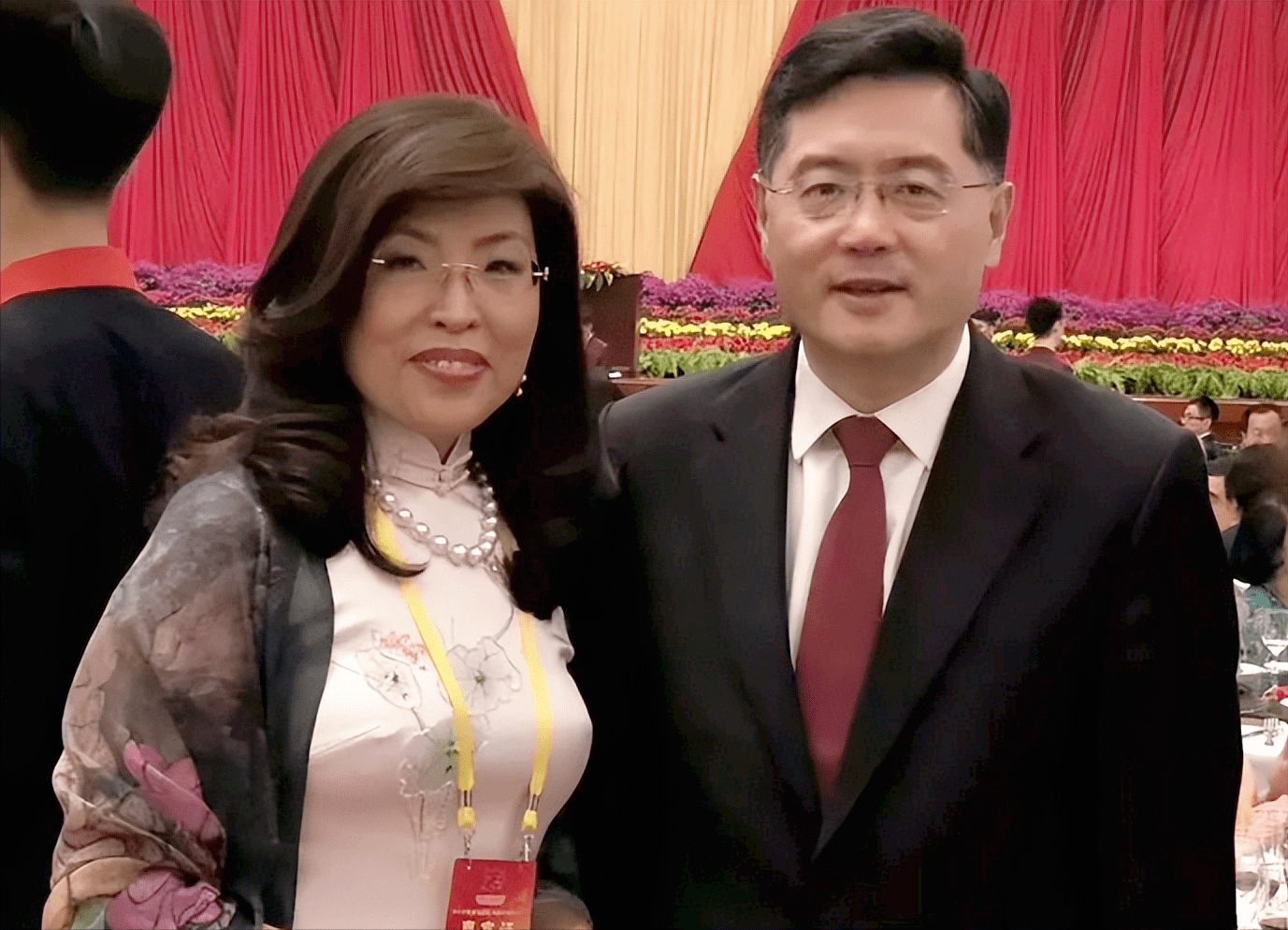 外交部喜迎"换帅",新部长秦刚的履历让人叹服,果然不是一般人_杰出