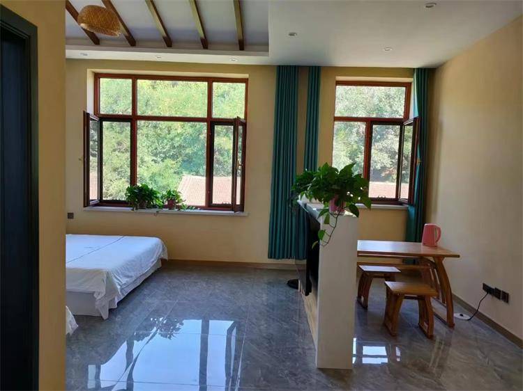 承德隆化七家镇竹坞清温泉民宿,每间房均带私汤,农家饭最地道!