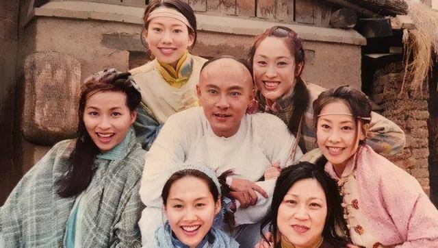 但今天我们要讲的,是跟"韦小宝"的幸运人生截然不同的饰演者张卫健.