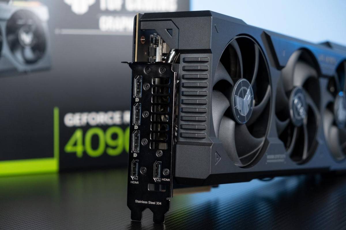 2023的4K游戏天花板，华硕TUF 4090显卡评测