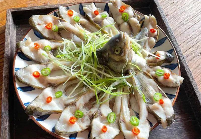 今年的年夜饭不用愁,教你做"开屏武昌鱼",上桌倍儿有面子_处理_漂亮