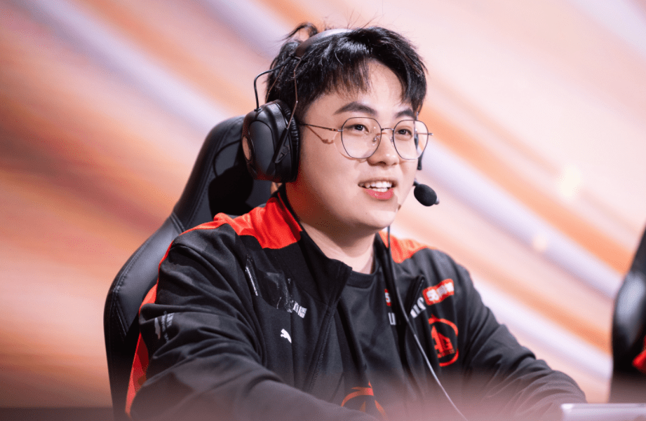 个人分析总结总的来说这次转会期,a组和b组的战队动作频繁,而狼星龙猴