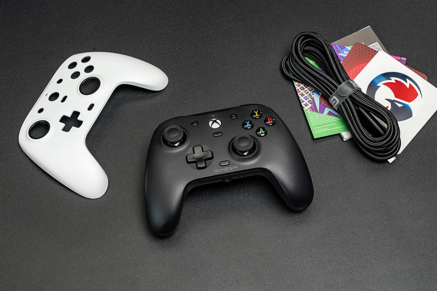 拿下微软官方全球授权,国产游戏手柄巅峰之作,盖世小鸡G7评测