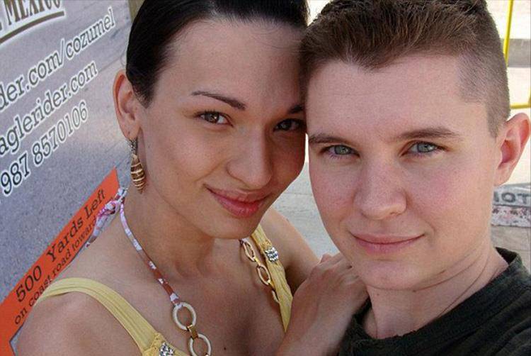 8年前美国一嵌合体症男子生出小孩,夫妻都争着当父亲,咋回事?