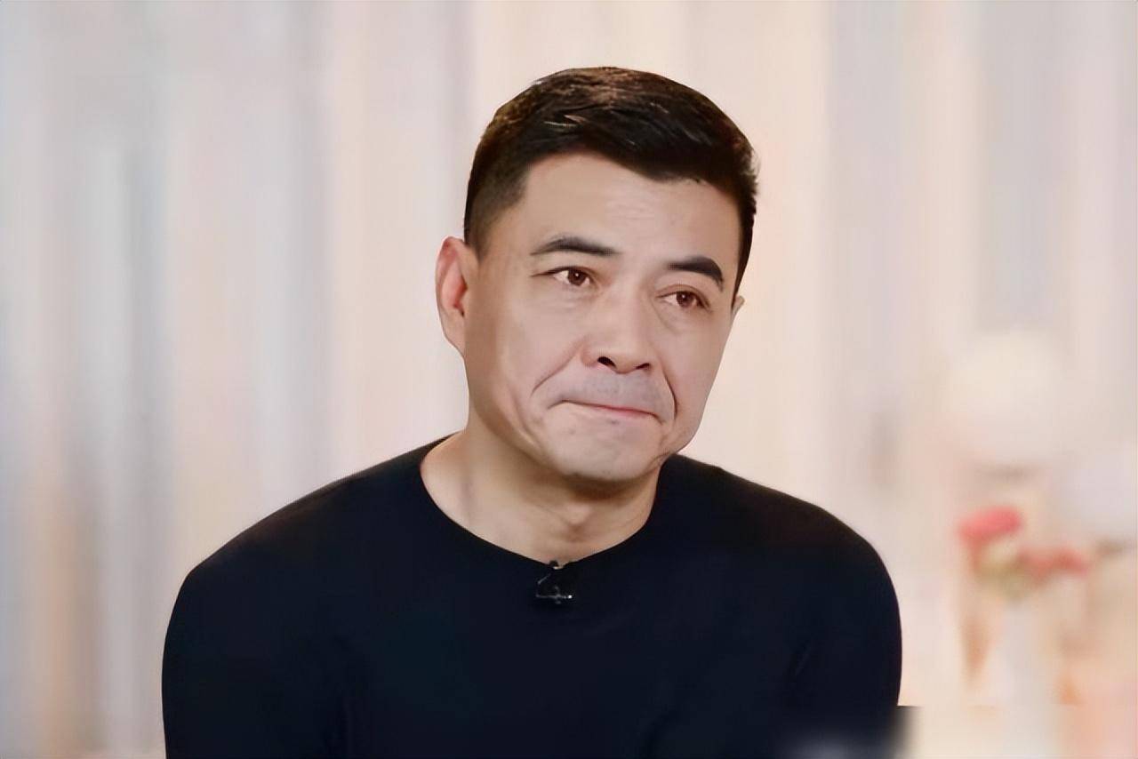 王新军:成名后与妻子分手,二婚娶小7岁秦海璐,今婚姻状况如何_唐静