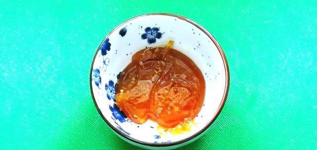 【大听雨】：土豆炖五花、蒸茄龙、炒藕杆、豇豆玉米渣饭、西瓜汁