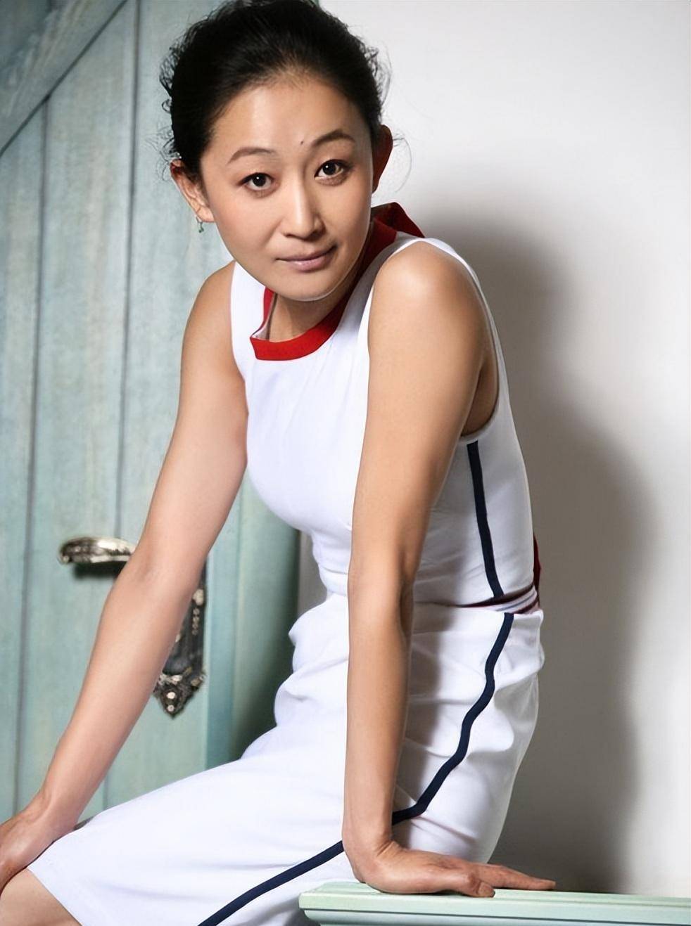 "人间异类"陈瑾:20年不吃米饭,不结婚不生育,她现在怎么样了_哥哥