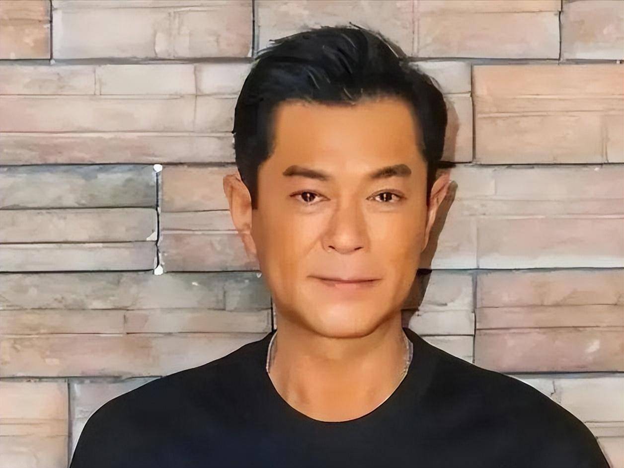 脸皮耷拉,表情僵硬,额头肿胀,"整容"后的中年演员翻车现场_古天乐