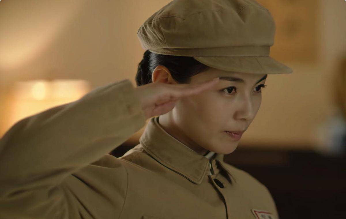 刘涛新剧演女军官翻车,还是都市女强人适合她_观众_演技_东方