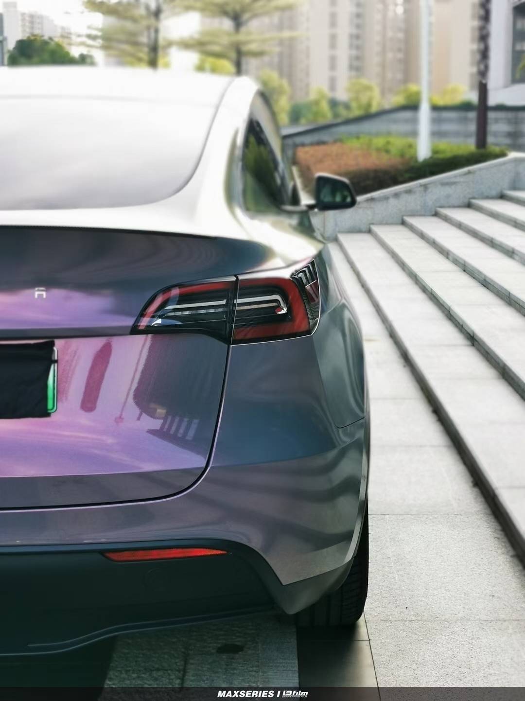 特斯拉modely-lb改色膜星空灰魅影,反衬车身低调奢华的美_搜狐汽车