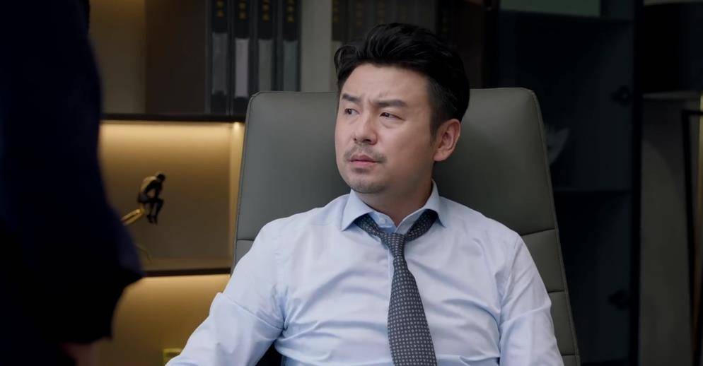 雷佳音新剧仅播2集,卫视收视第二,终于有让我熬夜狂追的剧了_情绪