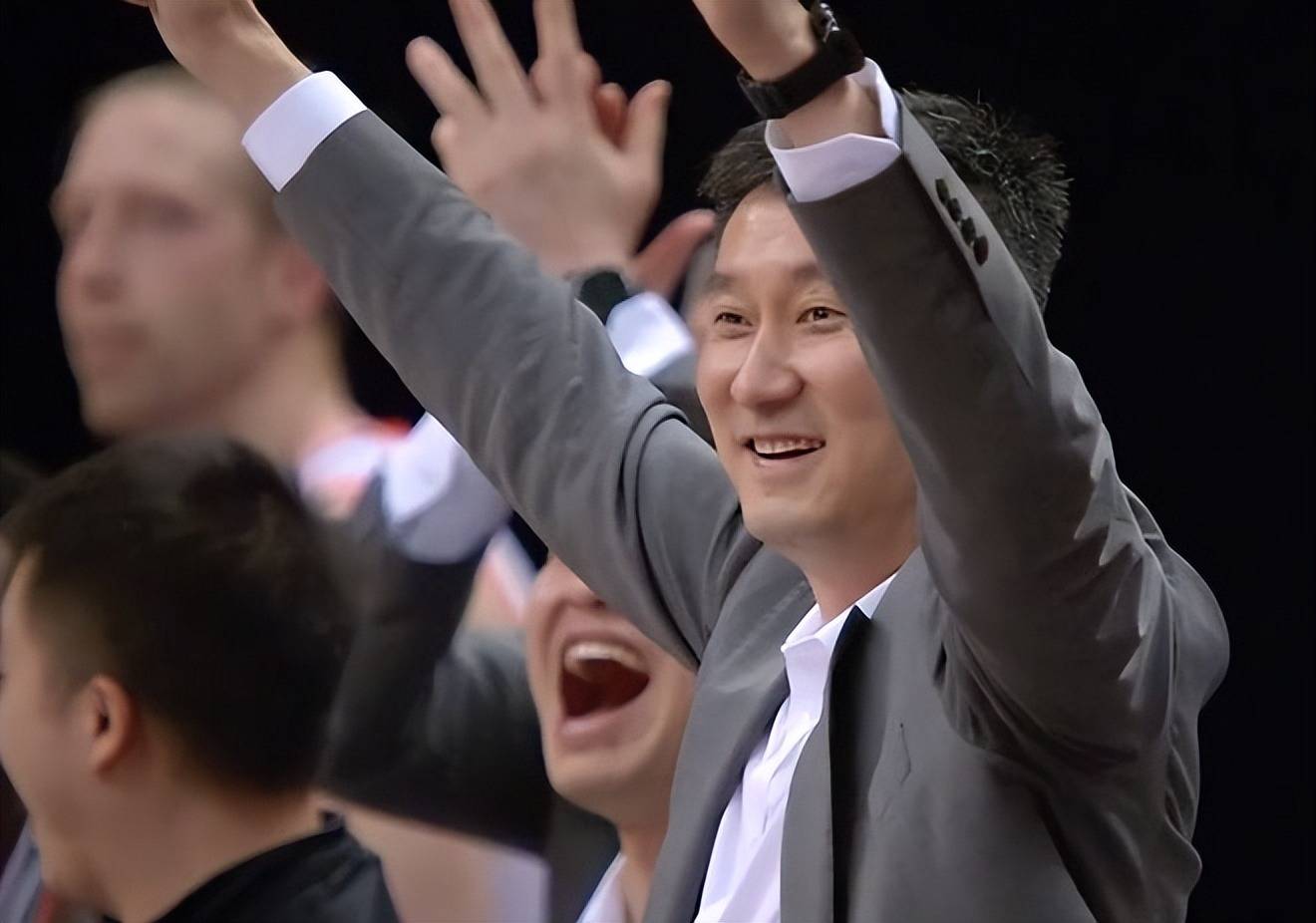 杜锋回答道,赛后感谢徐杰_比赛_胡杰_张铭池