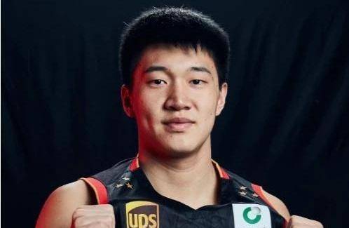 八一队到底怎么了?队员雷蒙竟然敢公开顶撞王治郅_争执_球员_比赛