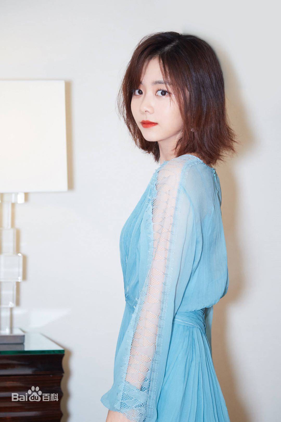 谭松韵:多笑一点儿,更爱自己一些就好_母亲_生活_治愈