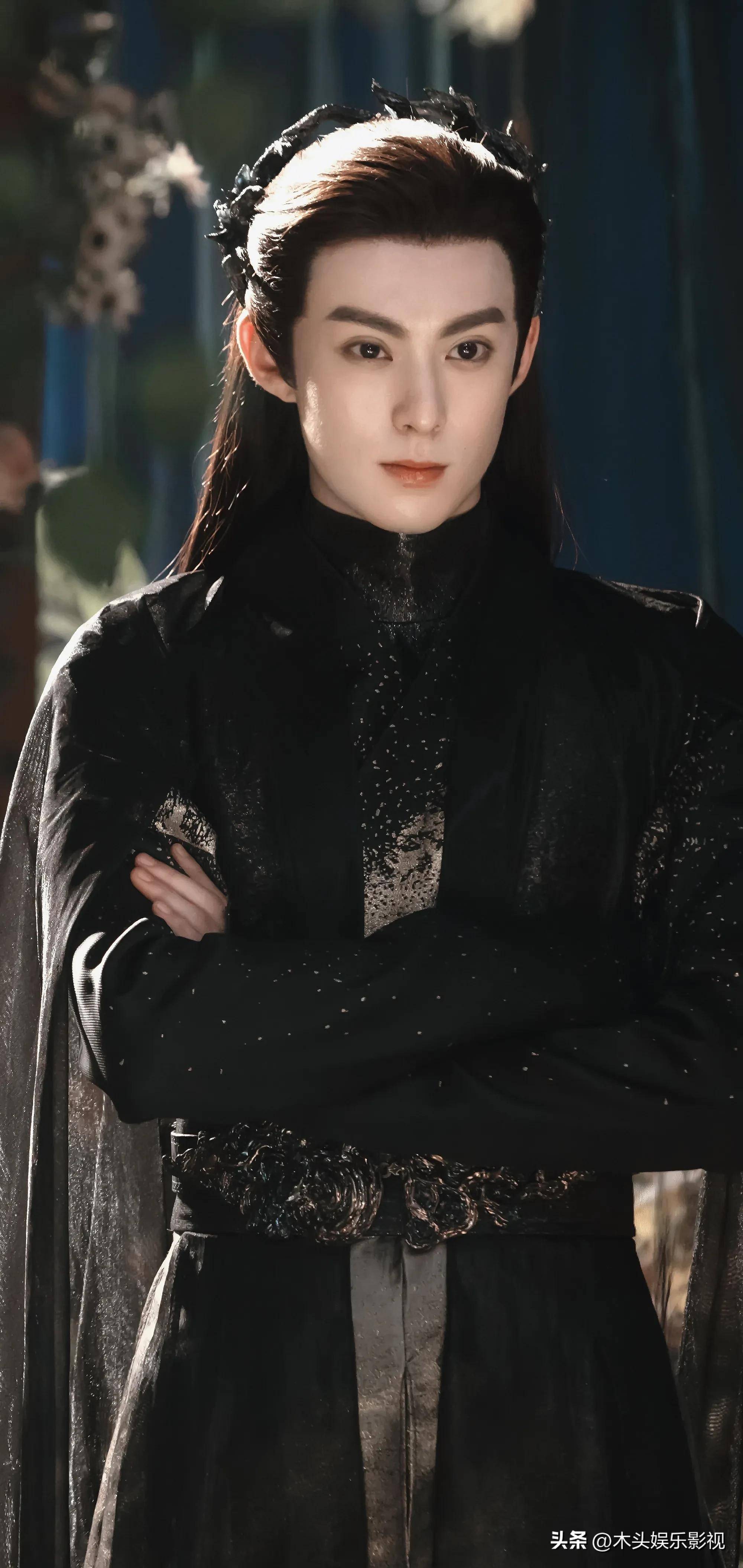 《苍兰诀》王鹤棣高清剧照壁纸,来自霸道魔尊的宠爱_样子_身体_东方