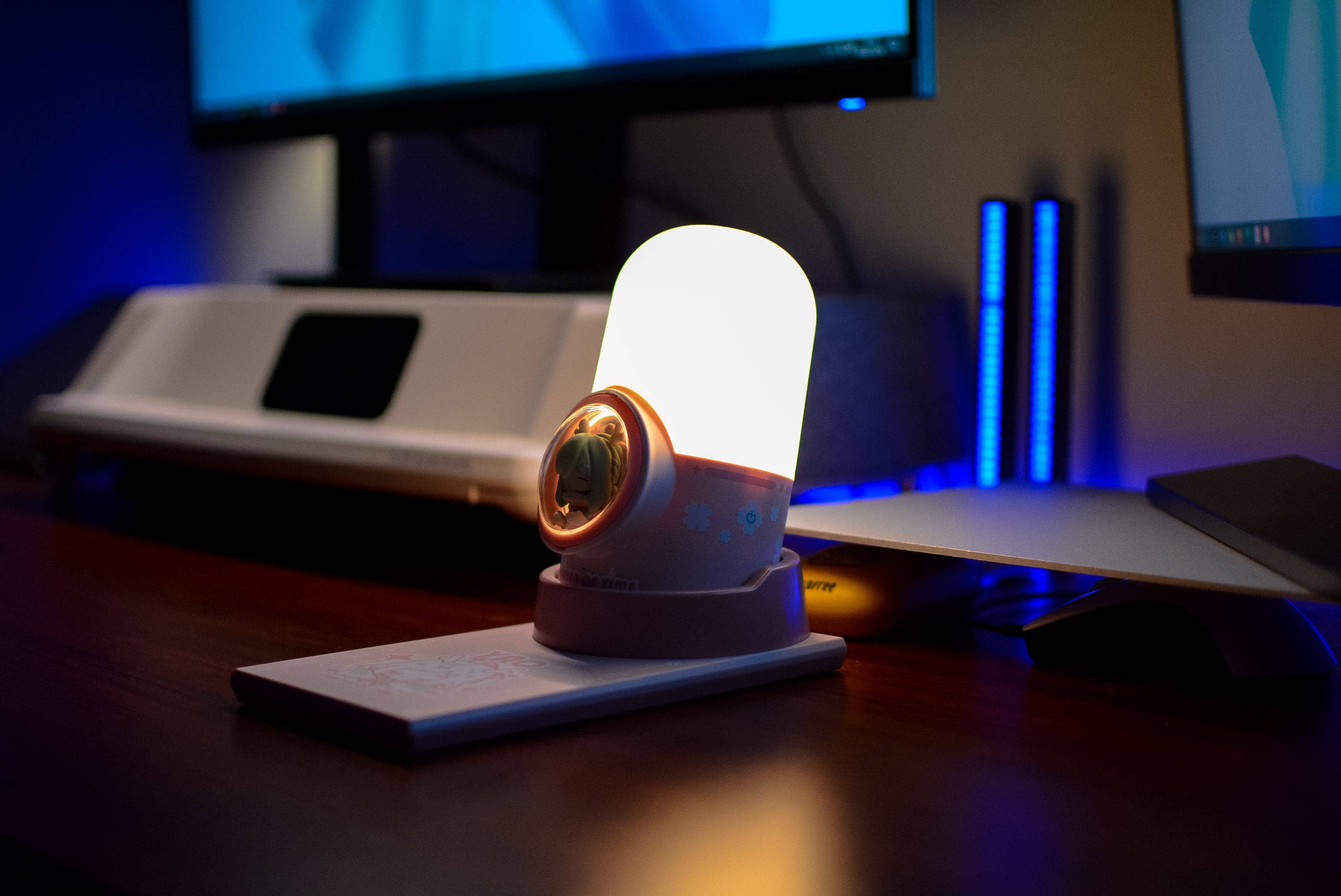 不联网才是真智能?黄油猫声控夜灯评测:时之祈愿瑶还有无线充电