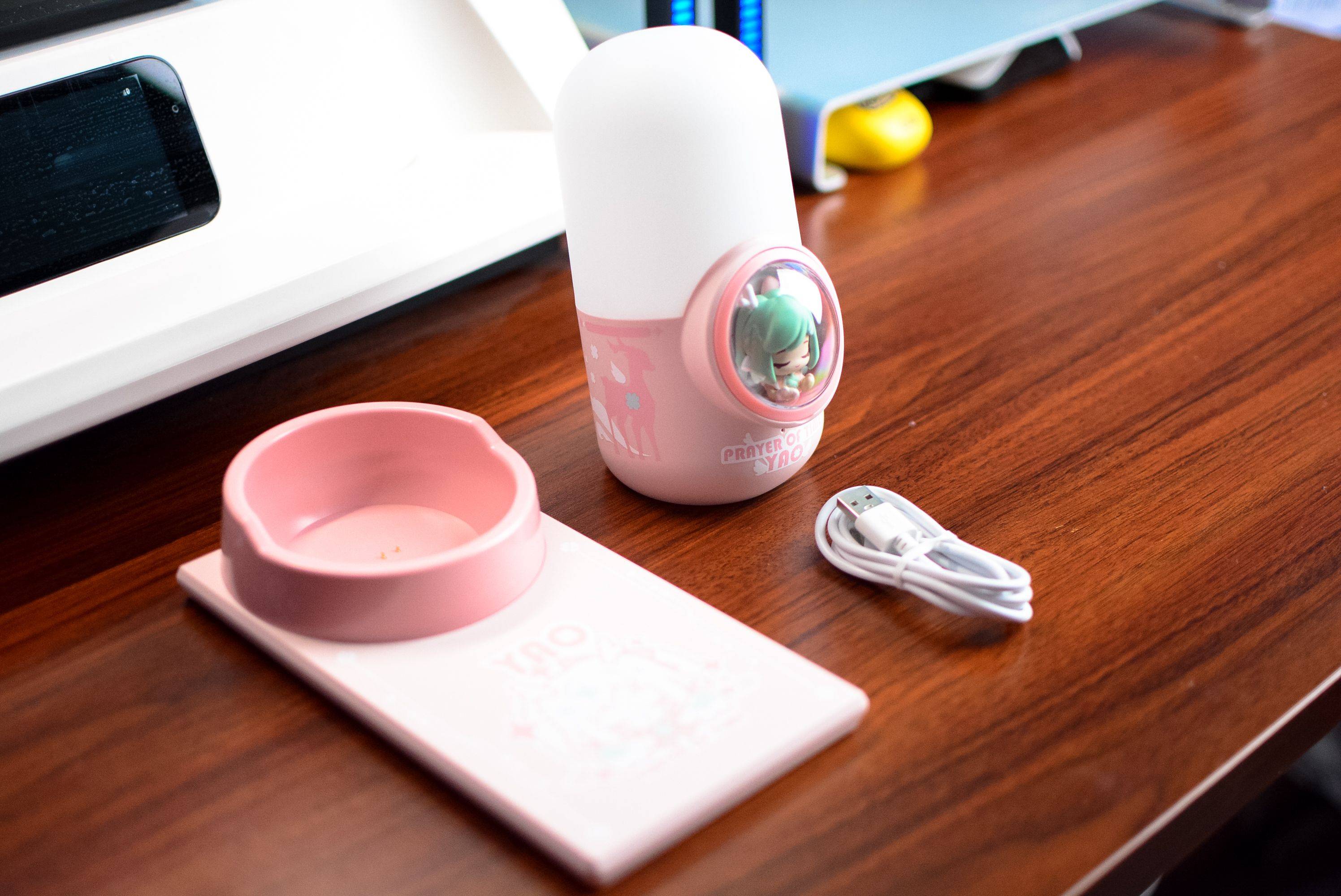 不联网才是真智能?黄油猫声控夜灯评测:时之祈愿瑶还有无线充电