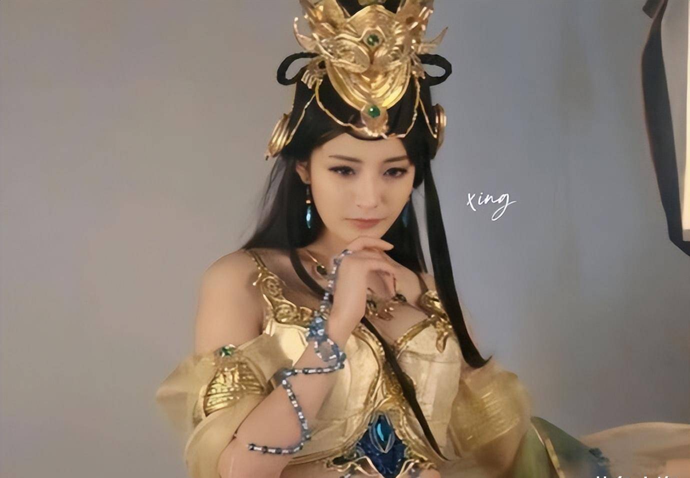 杨幂这组图我还是第一次见!妩媚动人,真有"风情美"_造型_cos_身材