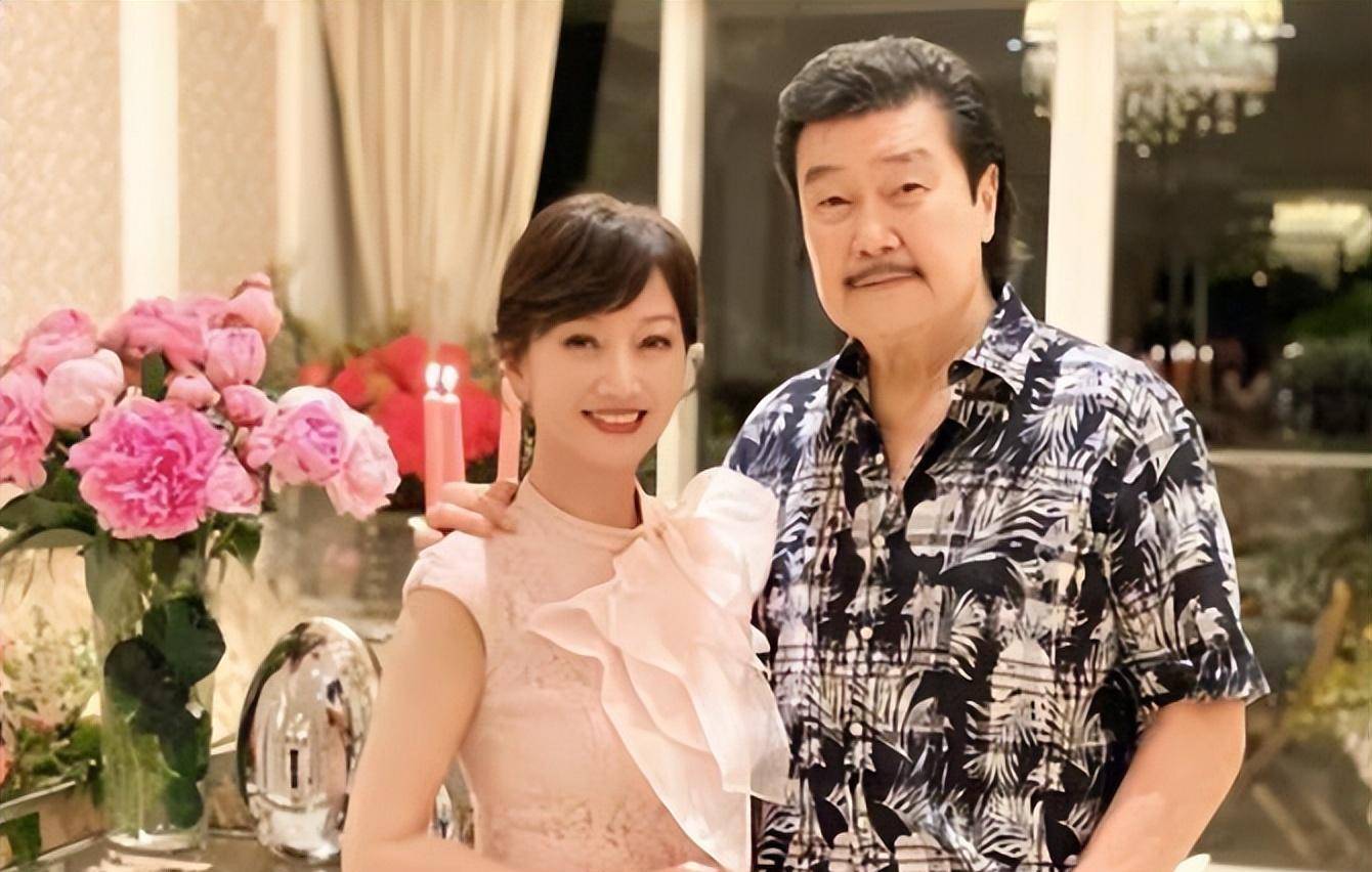 赵雅芝:二婚嫁演员黄锦燊,两段婚姻3个儿子,如今个个让她骄傲_丈夫