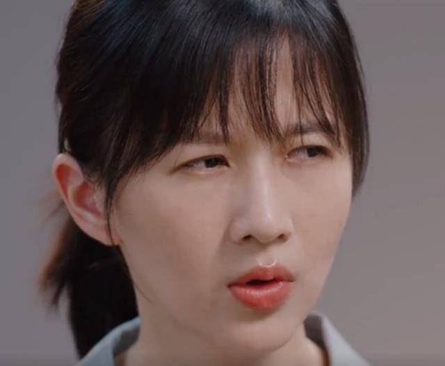 papi酱接受最新一期《巅峰问答追梦人》采访讲述了很多过往的问题和