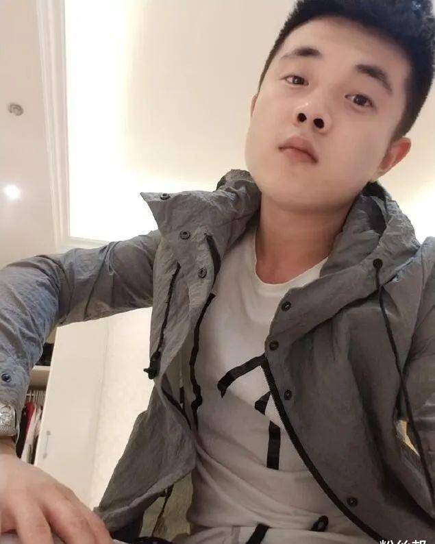 模仿虎牙斗鱼,雨轩转型户外,人气大涨有望成为yy户外"一哥"_阿哲_游客