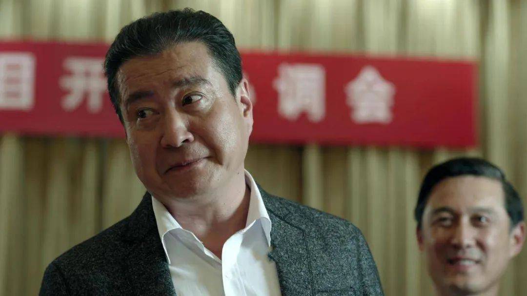 表情那么有趣,没想到自己都57岁了还能再火一把……"当许文广谈到在